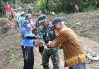 Antusias Warga Bersama Babinsa Dalam Karya Bakti di Sungai Kali Kanci