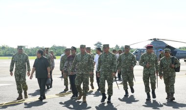 Pangdam IV/Diponegoro Dampingi Menhan dan Panglima TNI Tinjau Latihan Operasi Laut Gabungan 2026